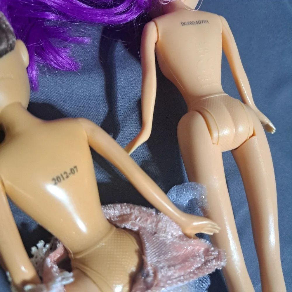 Zuru Funville Sparkle‎ Girlz Lot of 4 Fashion Dolls